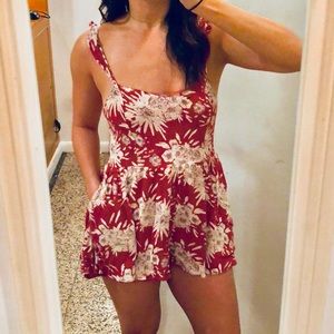 Kimchi Blue Gauze Flutter-Sleeve Floral Romper